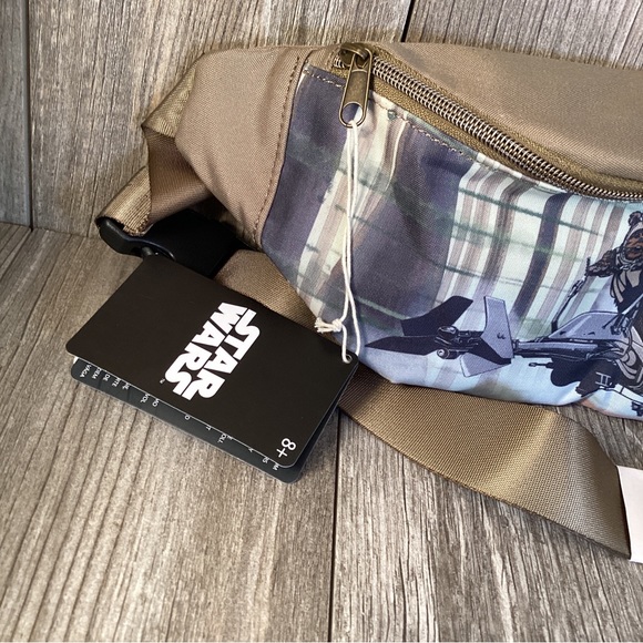 Star Wars Return of the Jedi Ewok Fannypack 2023 Funko Disney - Picture 3 of 16